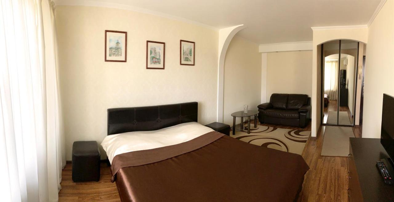 Apartment On Romanovskaya Sloboda 10 Minsk Exteriör bild